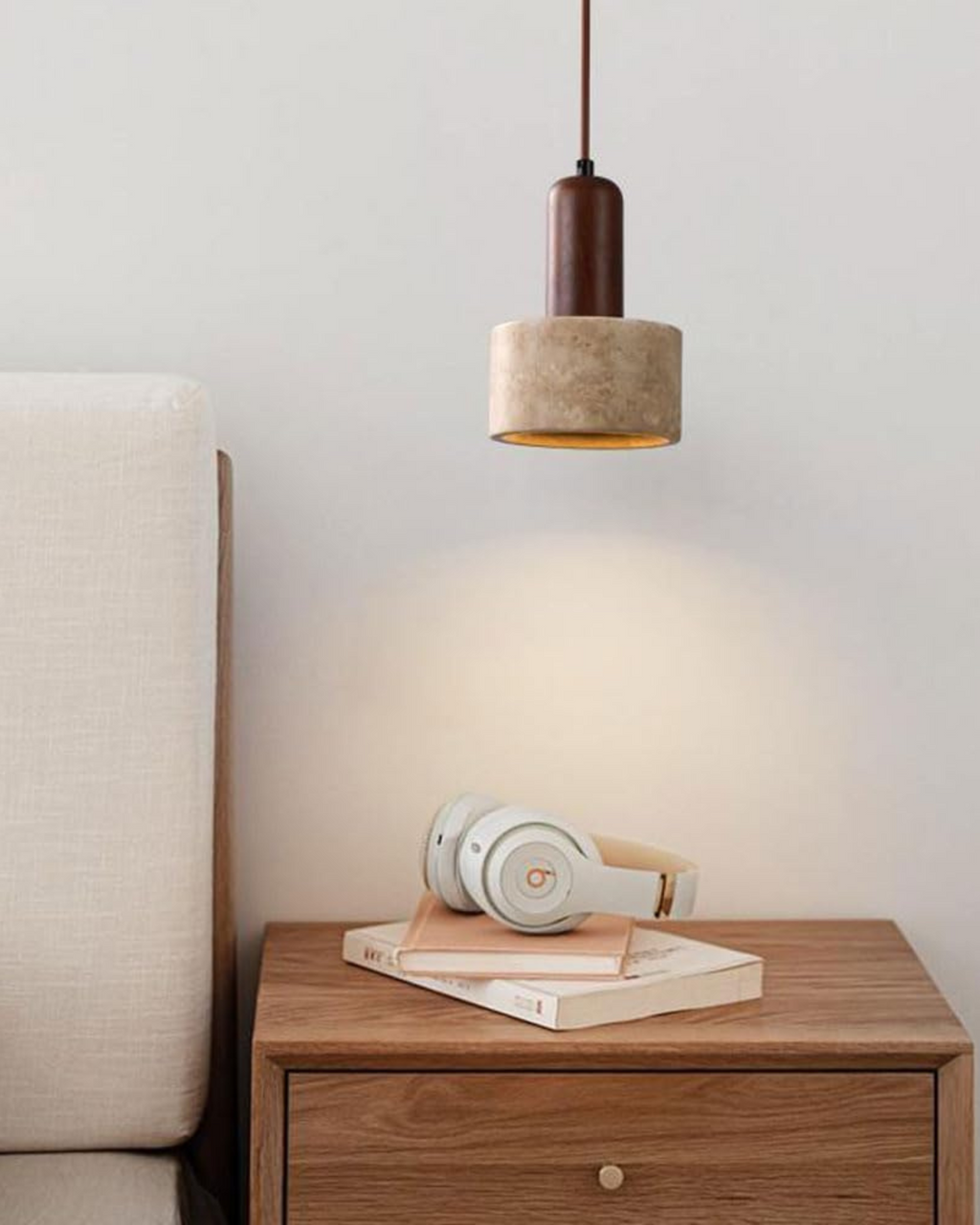 La Pierre – Elegancka lampa wisząca z trawertynu