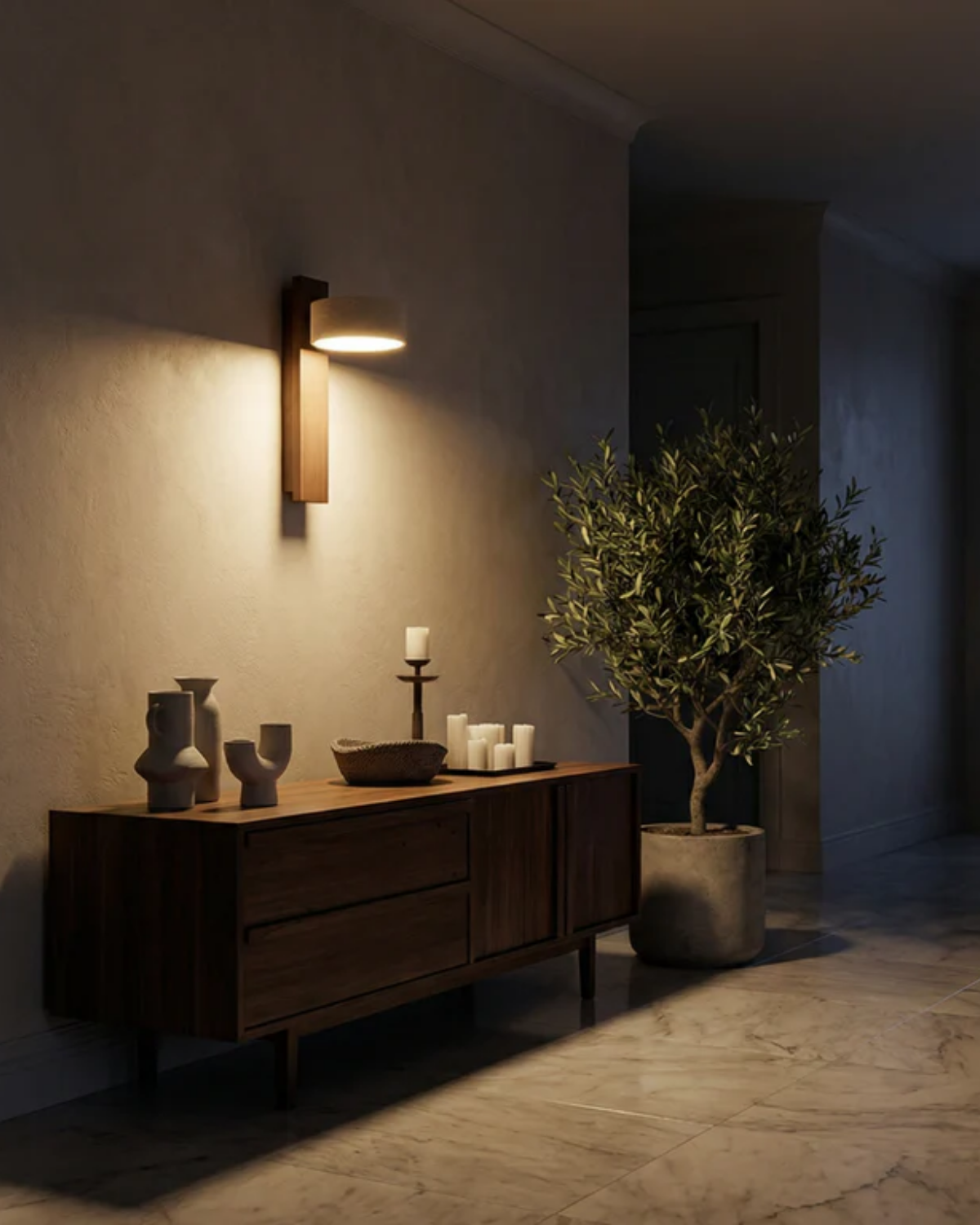 Le Mur Travertin – Elegancka lampa ścienna z trawertynu