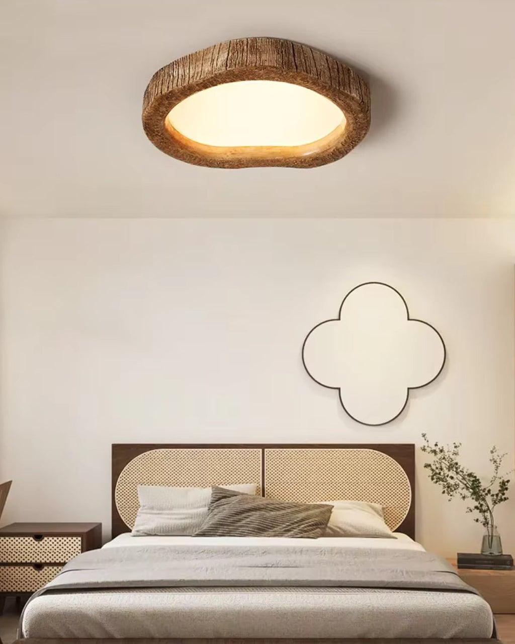 Le Halo Bois – Rustykalna lampa sufitowa z drewna