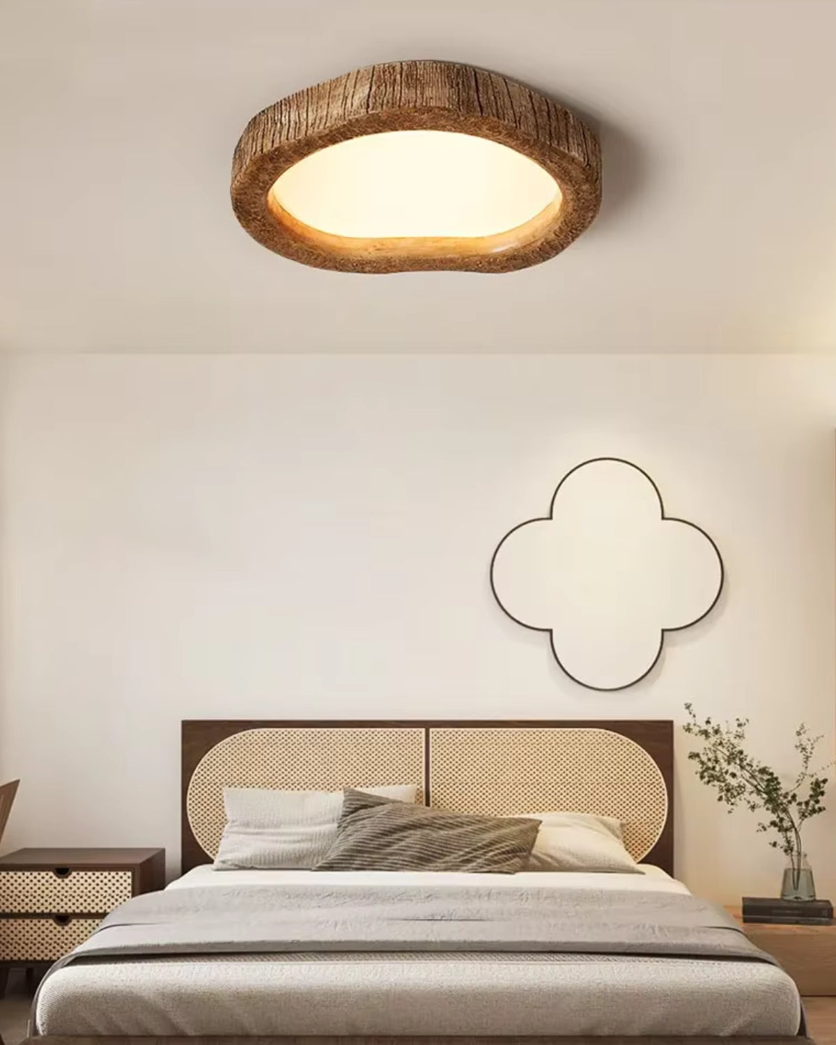 Le Halo Bois – Rustykalna lampa sufitowa z drewna