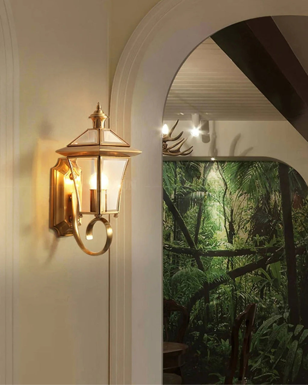 Le Lumière Dorée – Elegancka zewnętrzna lampa ścienna