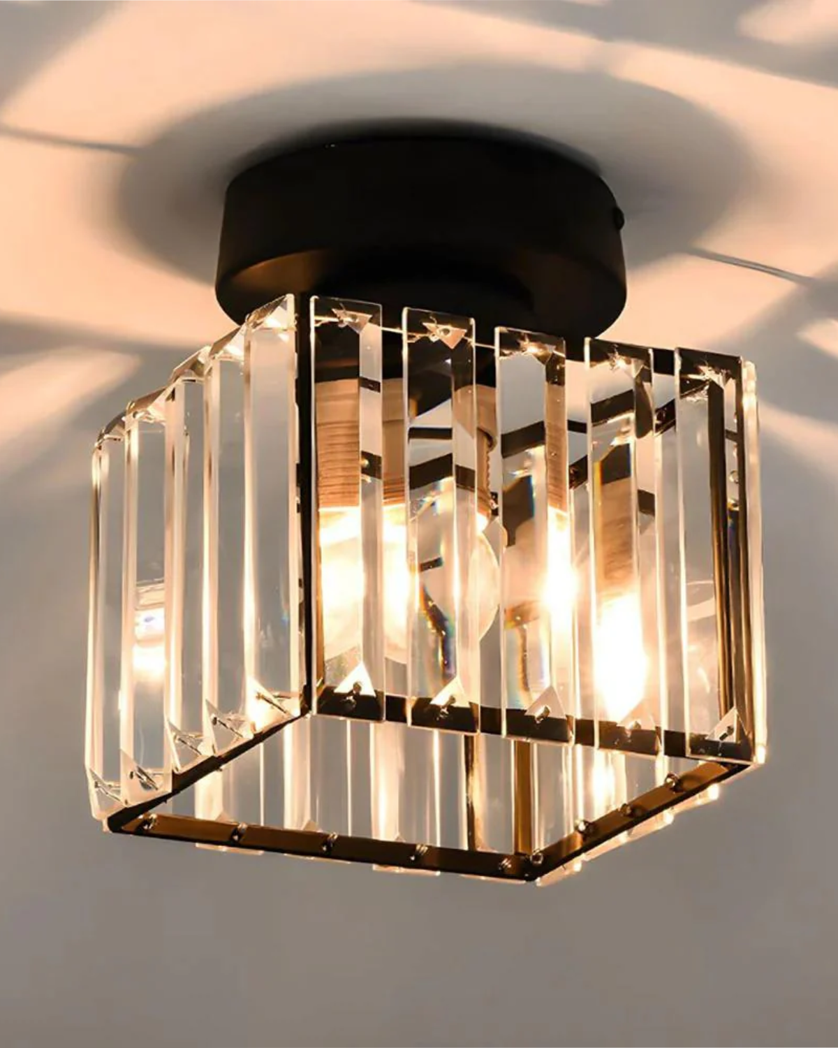 La Prismatique – Elegancka lampa sufitowa ze szkła